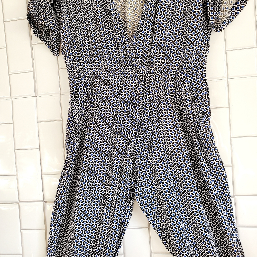 H&M Lightweight Short Sleeve Jumpsuit  Color(s) Bl - Picture 9 of 10